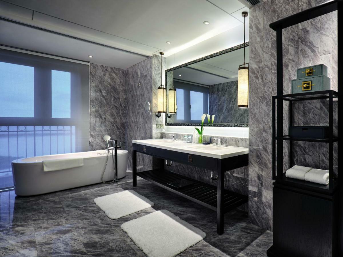Primus Hotel Shanghai Sanjiagang - Offer Pudong International Airport And Disney Shuttle Exterior photo