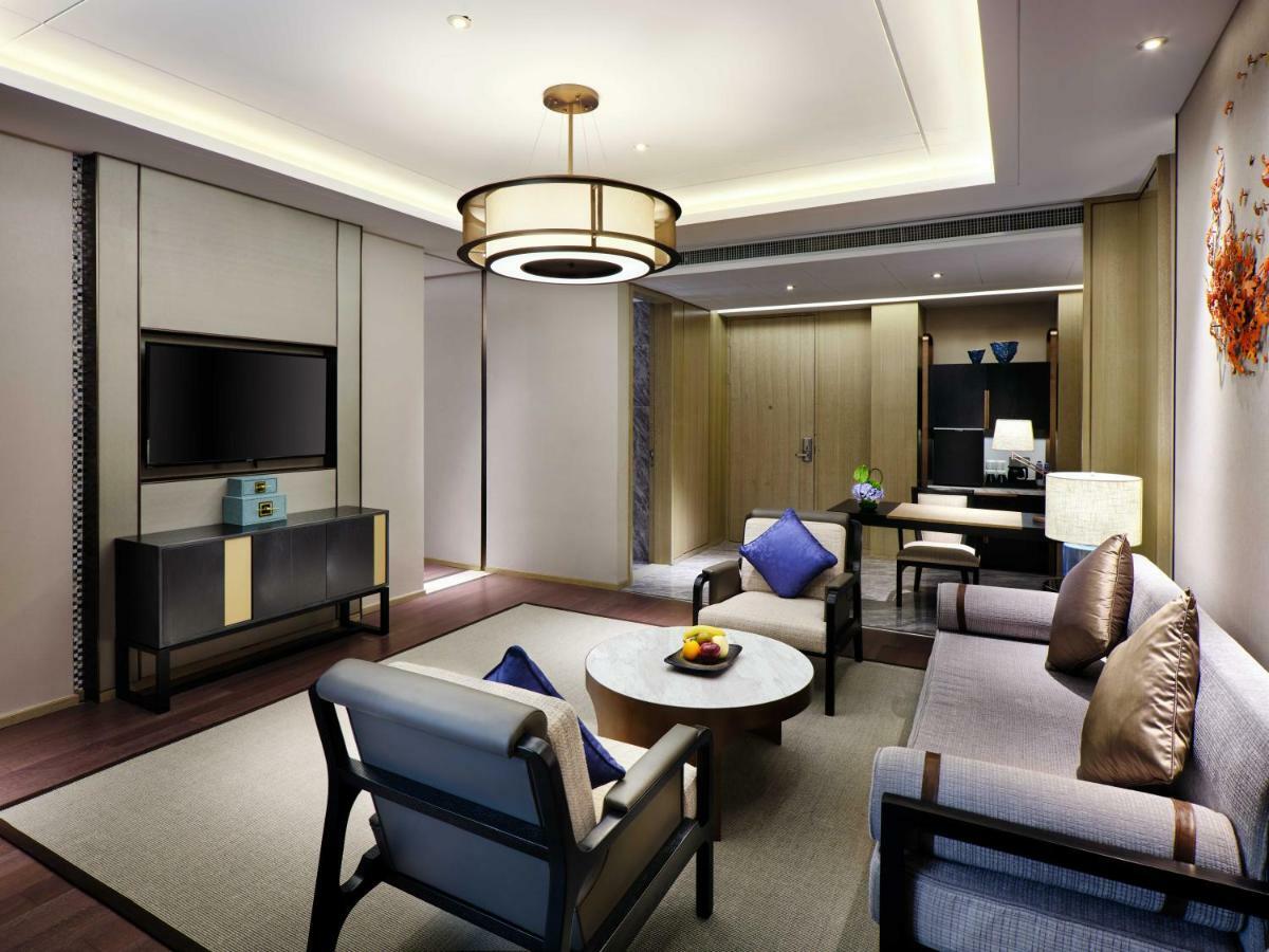 Primus Hotel Shanghai Sanjiagang - Offer Pudong International Airport And Disney Shuttle Exterior photo